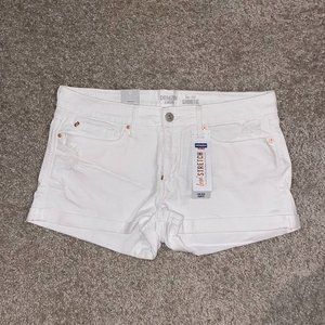 NWT Levis White Shorts Size 17